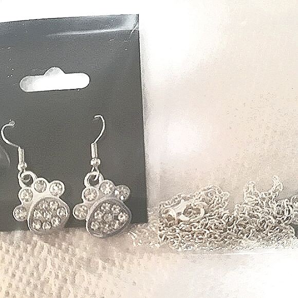 Crystal Paw Print Dangle Earrings Cat Dog Rhinestones Silver Pierced NEW - Picture 5 of 12